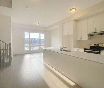 For Lease - 3073 Welsman Gardens, Oakville, Ontario - Photo 3