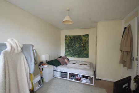 4 bedroom terraced house to rent - Photo 4