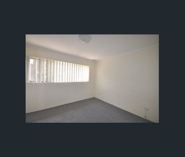 Fantastic Townhouse -6 Month lease - Photo 6