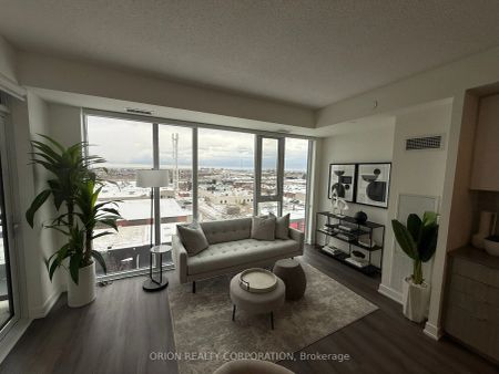 859 The Queensway #613 - Photo 3