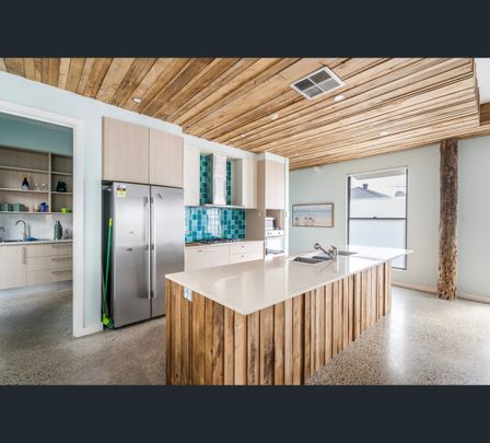 16 Oxford St, Port Noarlunga South, SA 5167 - Photo 1