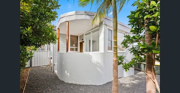 Coastal comfort - Photo 1