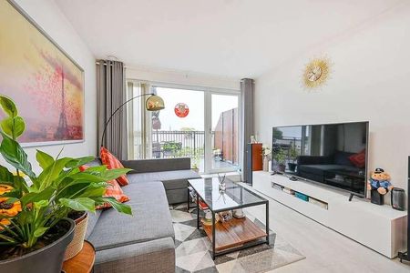 East Acton Lane, East Acton, W3 - Photo 2