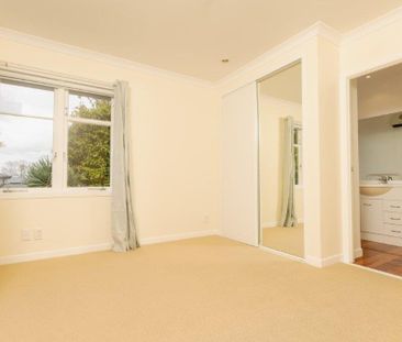 Character family home - Photo 5