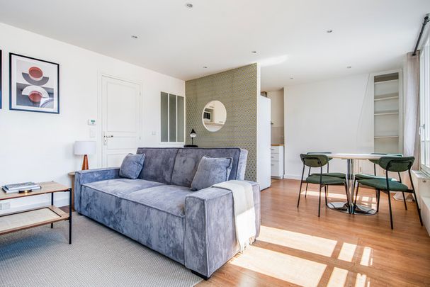 Rue Vaneau - Photo 1