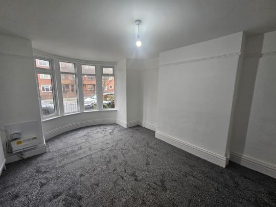 1 Bed Flat, Rowson Street, CH45 - Photo 1