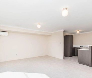 1/2 Positano Crescent, Yangebup WA 6164 - Photo 2