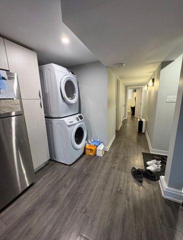 2422 Kaladar AveOttawa, ON K1V 8C1 - Photo 2