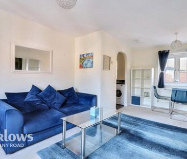 1 bedroom coach house to rent - Photo 6
