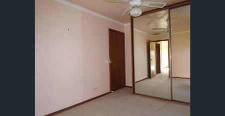 Too good to call your home - Photo 2