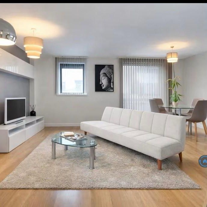 2 bedroom flat to rent - Photo 1