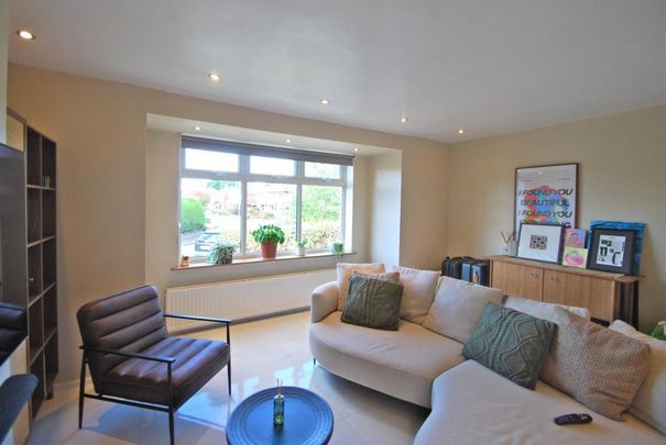 3 bedroom semi-detached house to rent - Photo 1