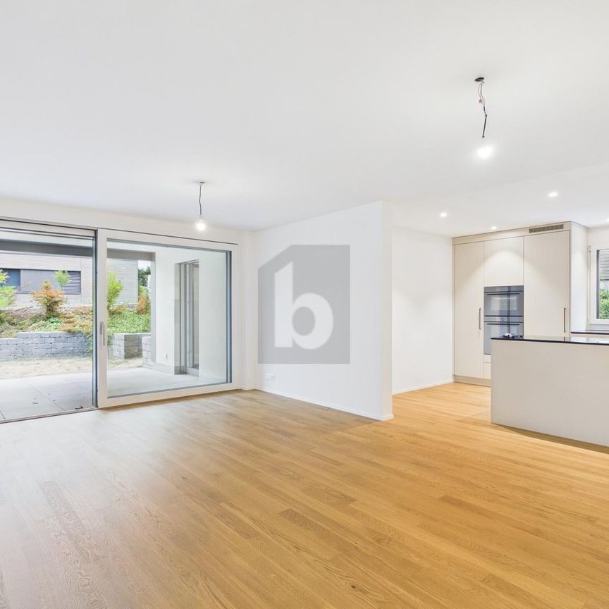 MODERN MIT PRIVATEM SITZPLATZ - Foto 1