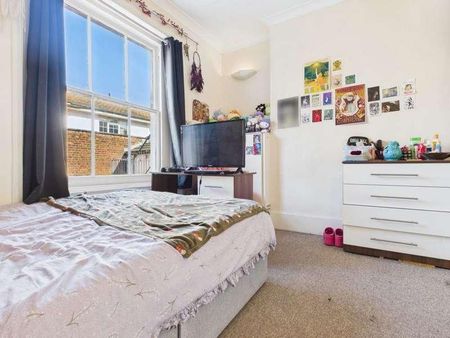 St Georges Road, Brighton, BN2 - Photo 4