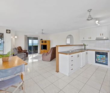 Beachfront Beauty in Slade Point - Photo 2