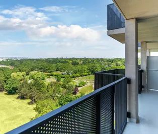 Moderne 2-Zimmer-Wohnung mit Weitblick-Balkon bei U1 Oberlaa/Therme Wien! - Photo 1