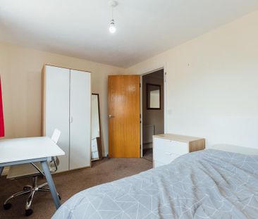 4 bedroom house to rent - Photo 6