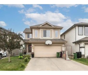 4 Bdrm Ellerslie home with 3 1/2 Bath | 7719 7A Avenue Southwest, Edmonton - Photo 1