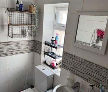 1 bedroom property to rent - Photo 4