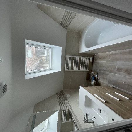 Location Appartement 2 pièces 56m² - Photo 3