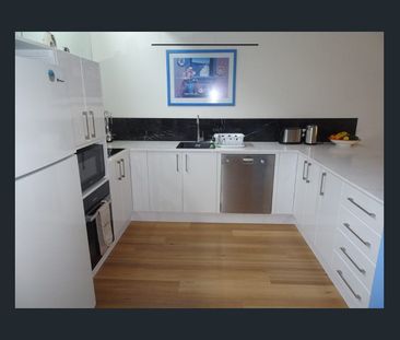 Fully Furnished and equipped corporate accommodation in highly soug... - Photo 6