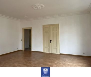 GroÃzÃ¼gige und individuelle Wohnung! Balkon, Erker, Tageslichtbad... - Photo 1