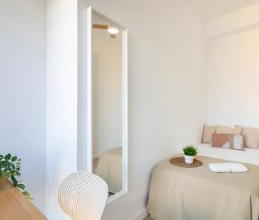 Carrer de lEscultor Josep Capuz, Valencia, Valencian Community 46004 - Photo 1