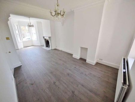 Chase Road, Brentwood, CM14 - Photo 2