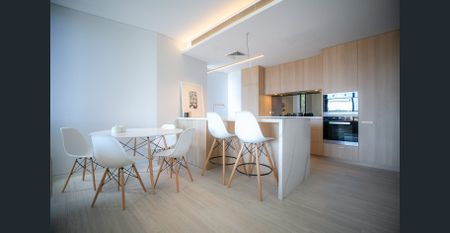 FURNISHED MODERN APARTMENT - Photo 2