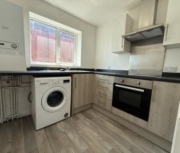 1 bedroom Flat To Let - Photo 1