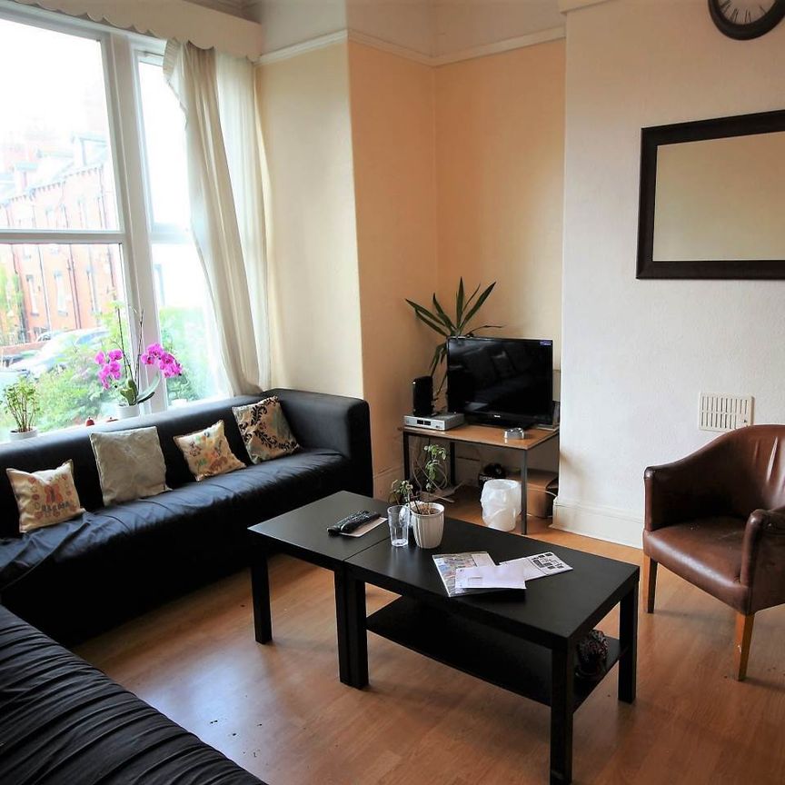 Lucas Street (room 5), Headingley, Leeds - Photo 1