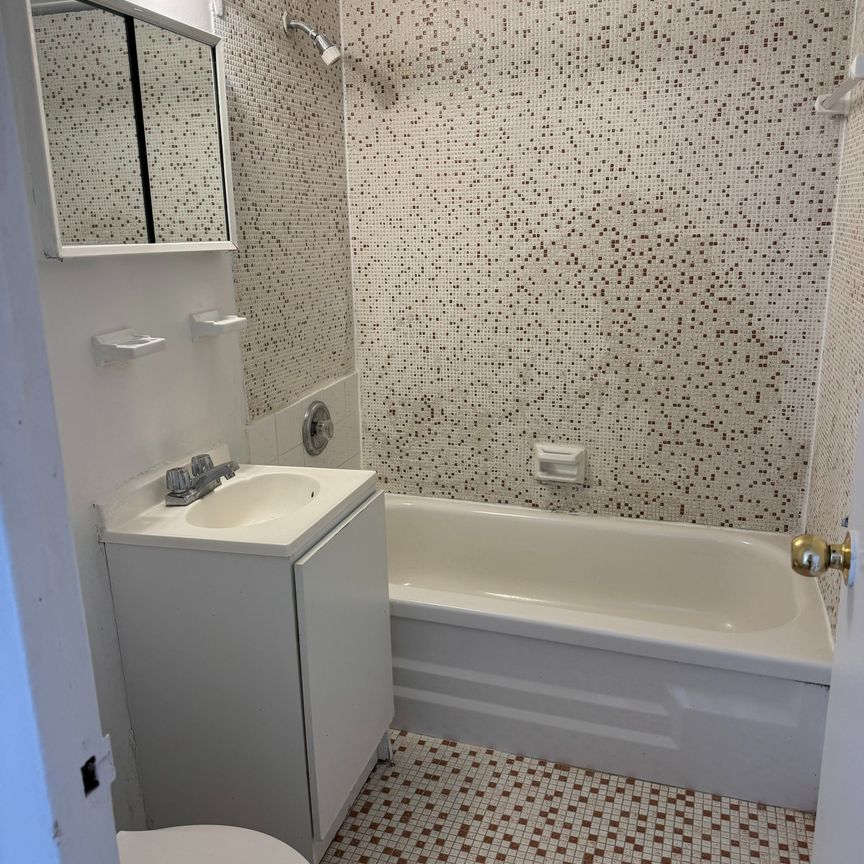 For Lease - 500 Dawes Road Unit# 322, Toronto, Ontario - Photo 1