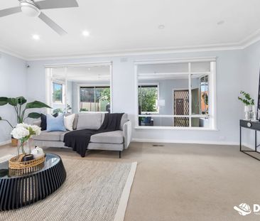 Comfortable, Convenient and Ready to Move In - Photo 3