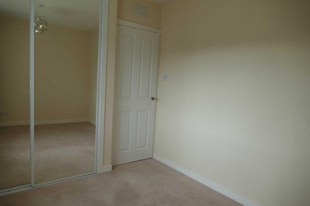 2 bedroom bungalow to rent - Photo 1