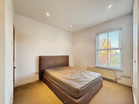 2 bedroom terraced house to rent - Photo 3