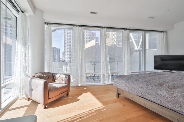 For Lease - 1 Bloor Street Unit# 511, Toronto, Ontario - Photo 1