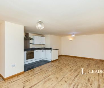 2 bedroom flat to rent - Photo 3