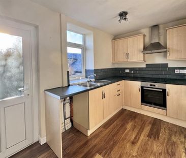 2 Bedroom End Terrace To Let - Photo 6