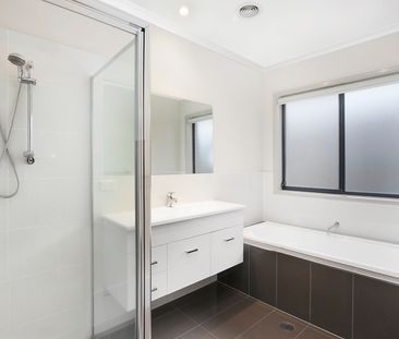 This home needs a new family - Photo 6