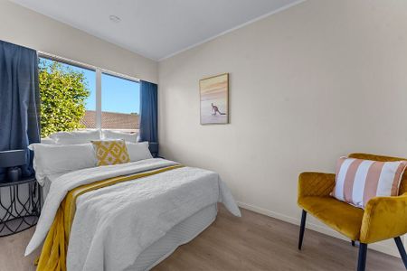 🌞 Sunny, North-Facing Brick & Tile Home - Photo 4