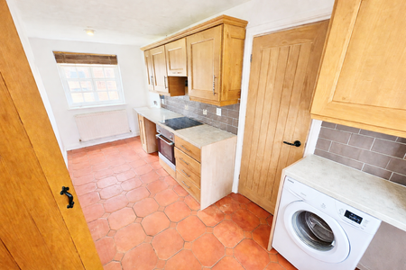 2 bedroom cottage to rent - Photo 2