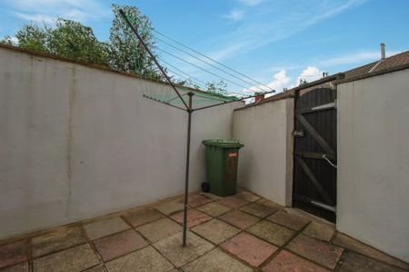 King Street, Treforest, Pontypridd - Photo 2