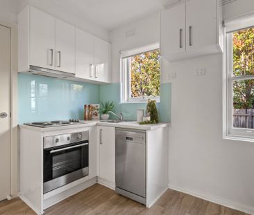 Refined Bayside Living in a Premier Brighton Setting - Photo 5