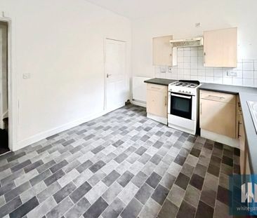 Leyland Road, Burnley, BB11 - Photo 5