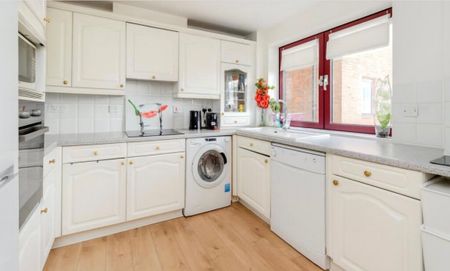 2 Bed Flat, Sailmakers Court, SW6 - Photo 3