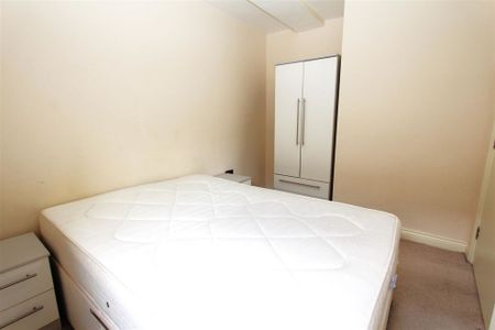 Brunswick Court, Leeds City Centre, LS2 7SA - Photo 2