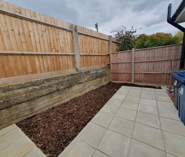 1 Bed Flat, Iveagh Avenue, NW10 - Photo 4