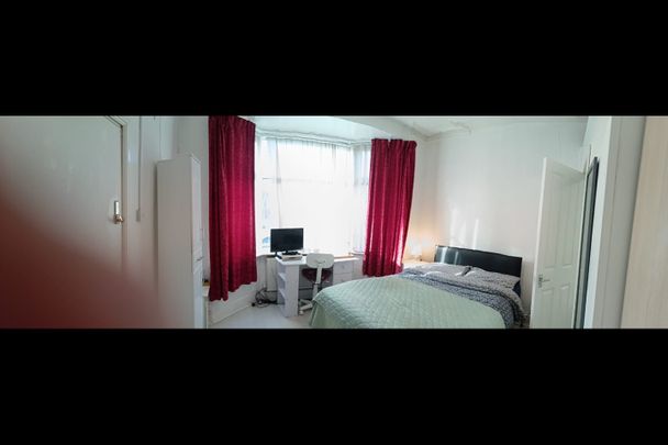 Room in a Shared House, Ingleton Avenue, M8 - Photo 1