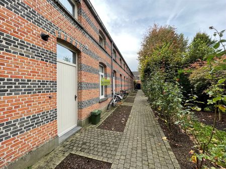 Sympathieke woning in een oase van rust middenin centrum. - Foto 3