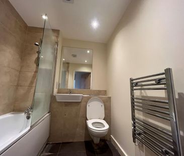 2 bedroom flat to rent - Photo 3